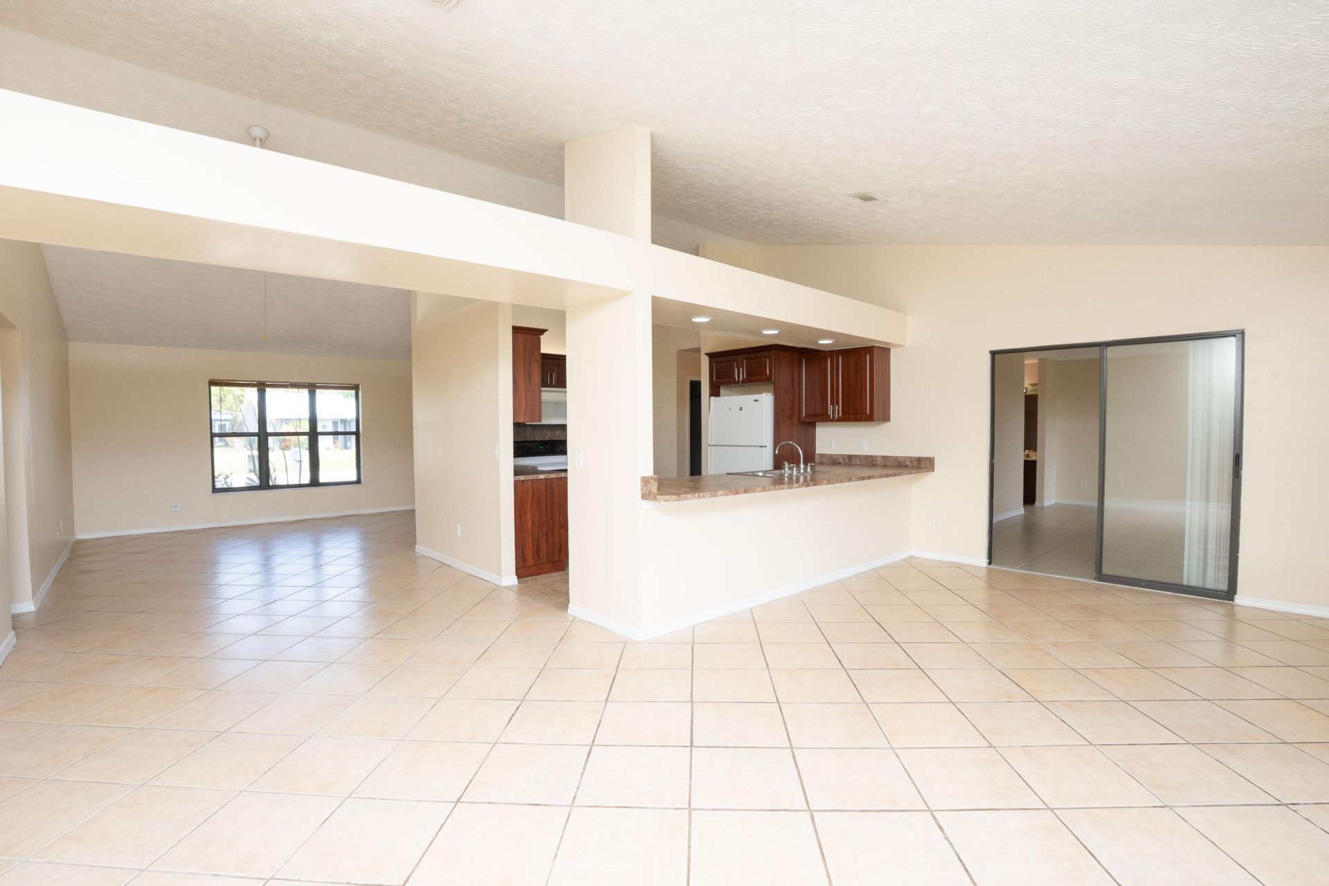 2456 SE Trail Avenue, Port Saint Lucie, FL 34952 Photo