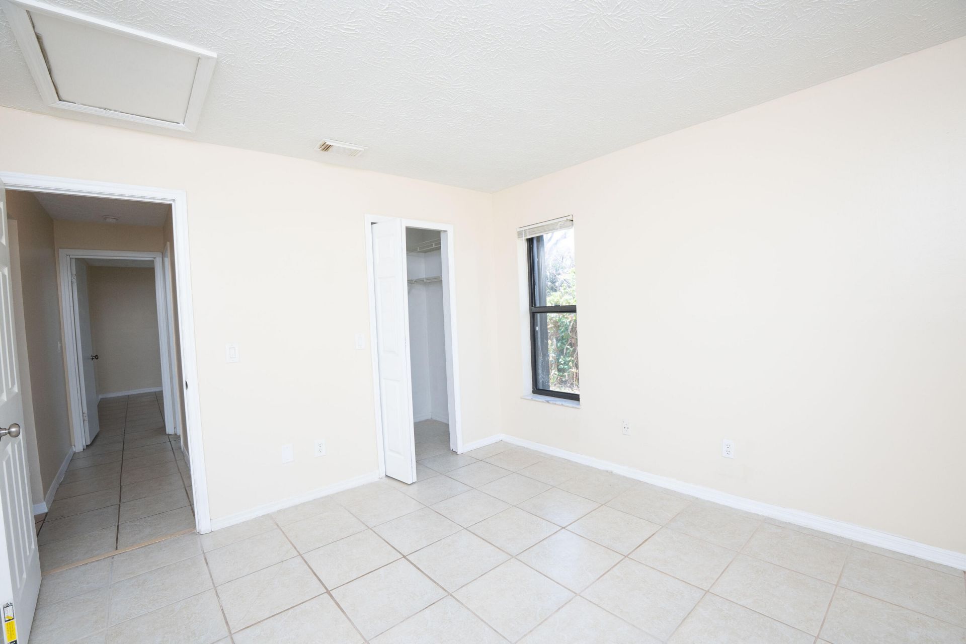 2456 SE Trail Avenue, Port Saint Lucie, FL 34952 Photo