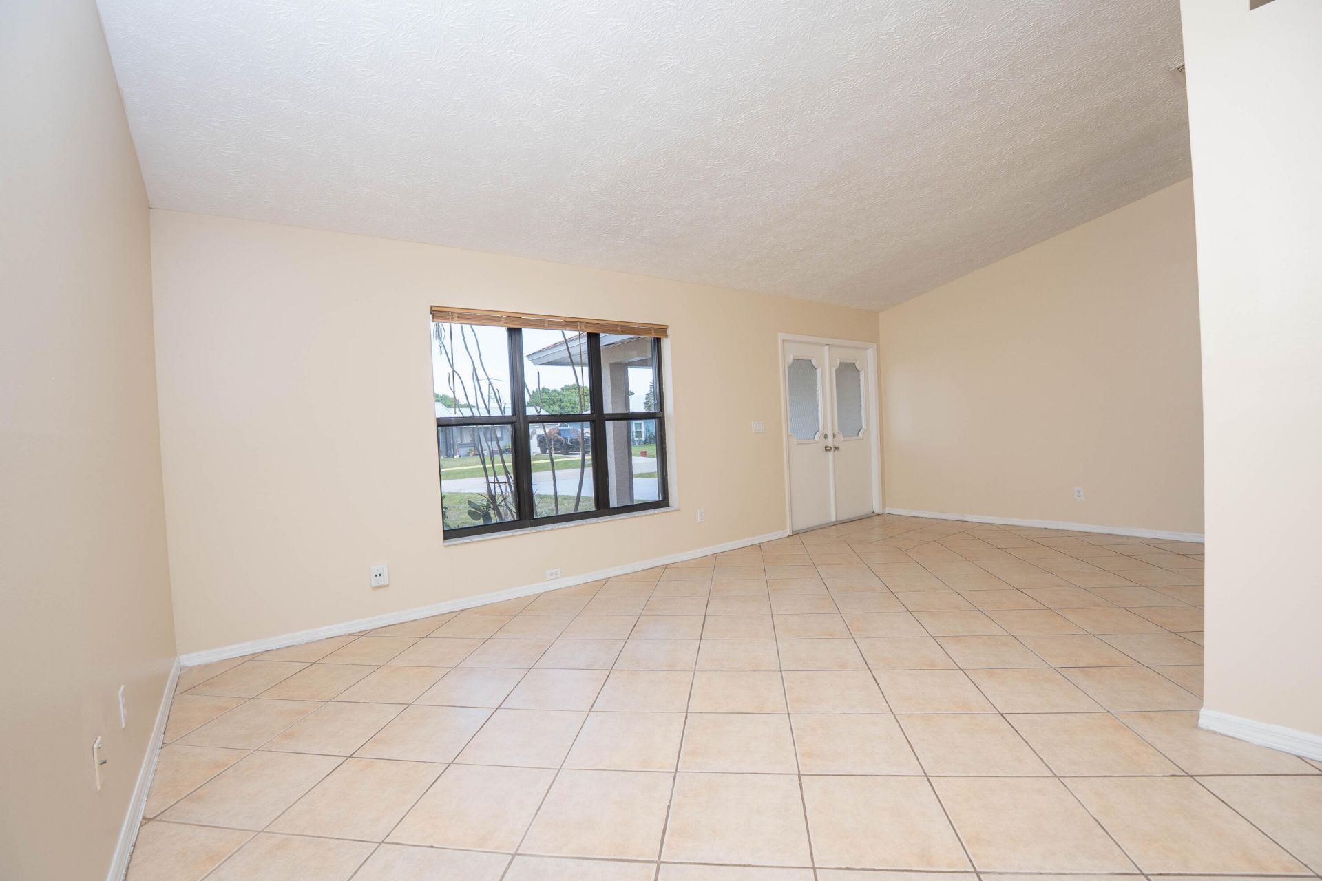 2456 SE Trail Avenue, Port Saint Lucie, FL 34952 Photo