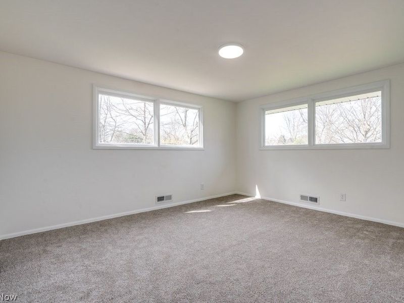 419 Briar Avenue NE, North Canton, OH 44720 Photo 12