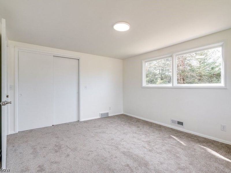 419 Briar Avenue NE, North Canton, OH 44720 Photo 13