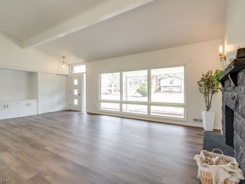 419 Briar Avenue NE, North Canton, OH 44720 Photo 4