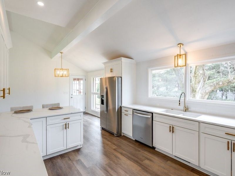 419 Briar Avenue NE, North Canton, OH 44720 Photo 8