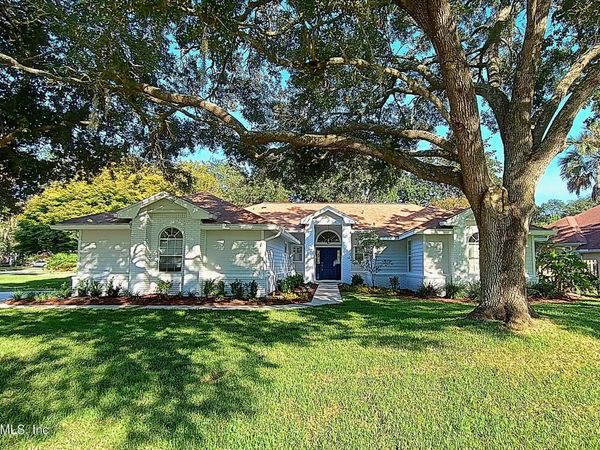 2032 MARYE BRANT Loop N, Neptune Beach, FL 32266