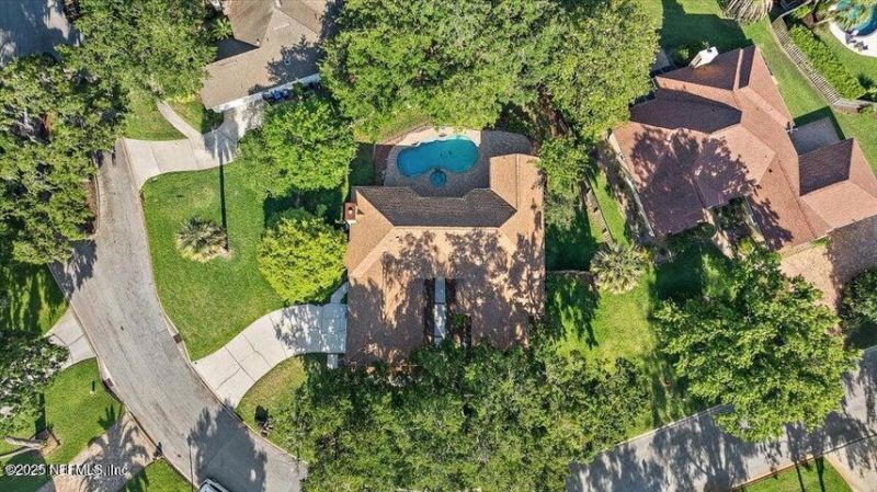 2032 Marye Brant Loop N, Neptune Beach, FL 32266 Photo