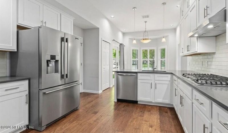 2032 Marye Brant Loop N, Neptune Beach, FL 32266 Photo