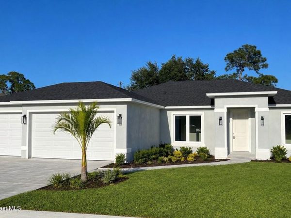 371 Bryn Mawr Avenue NE, Palm Bay, FL 32907