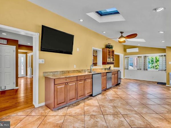 721 RANCOCAS AVE, RIVERSIDE, NJ 08075