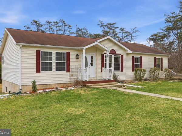 271 PACKING SHED ROAD, BERKELEY SPRINGS, WV 25411