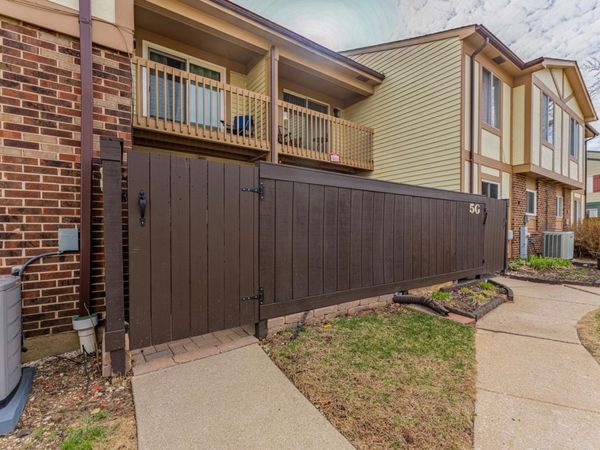 5G Fernwood Drive , Bolingbrook, IL 60440