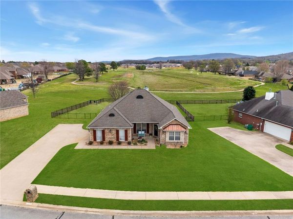 12208 Riviera Place, Farmington, AR 72730