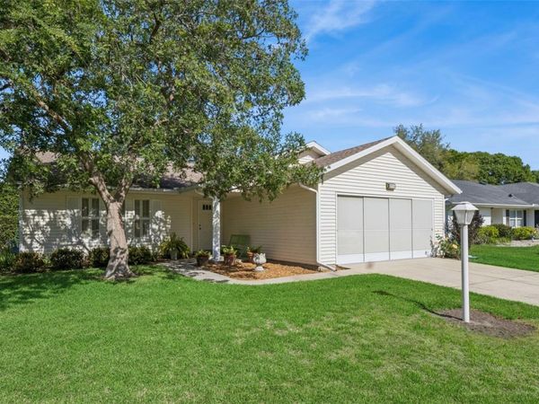 27110 RACQUET CIRCLE, LEESBURG, FL 34748