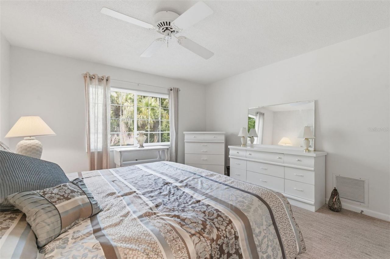 650 Pinellas Point Drive S, Unit 230, Saint Petersburg, FL 33705 Photo