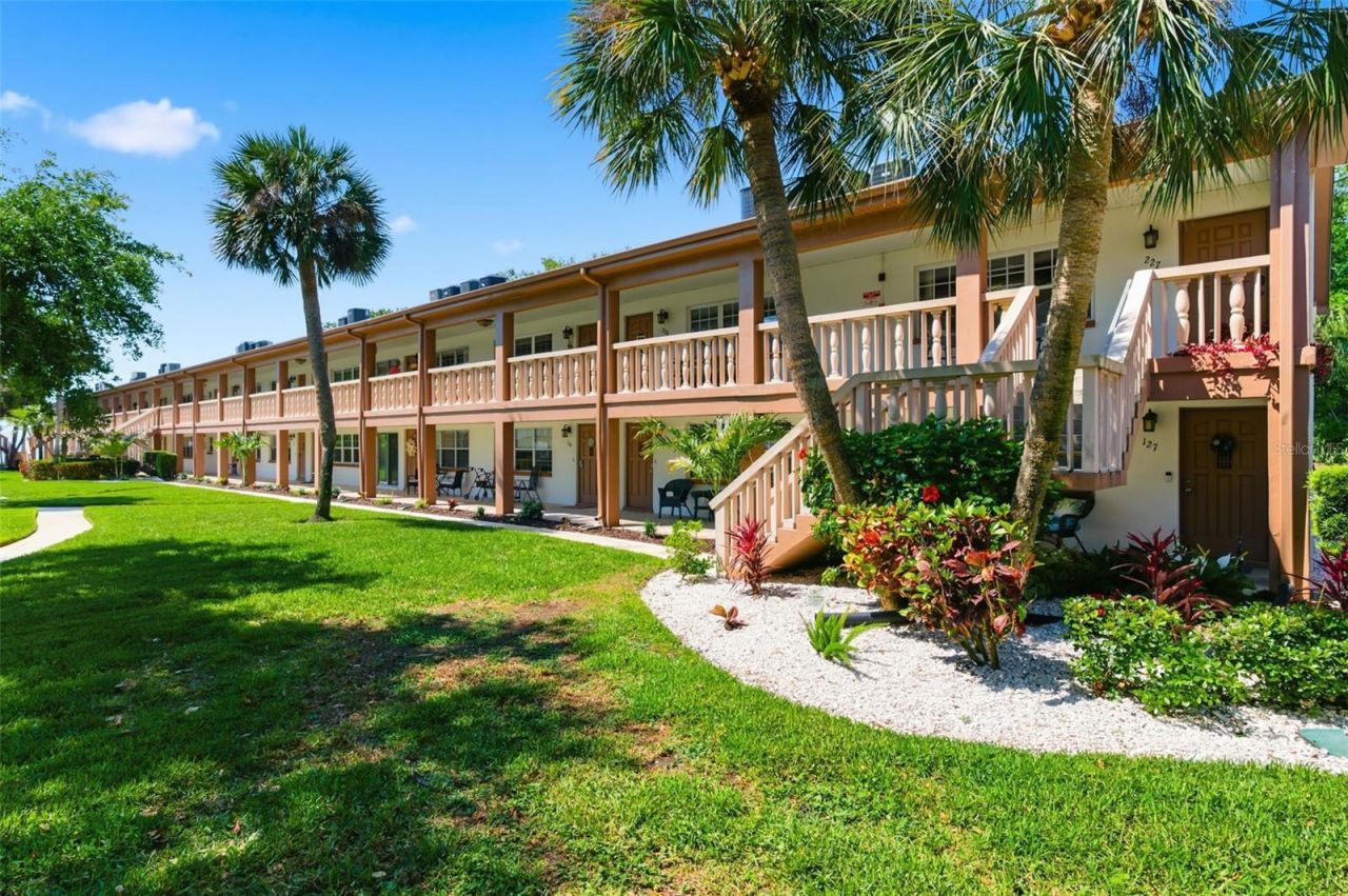650 Pinellas Point Drive S, Unit 230, Saint Petersburg, FL 33705 Photo