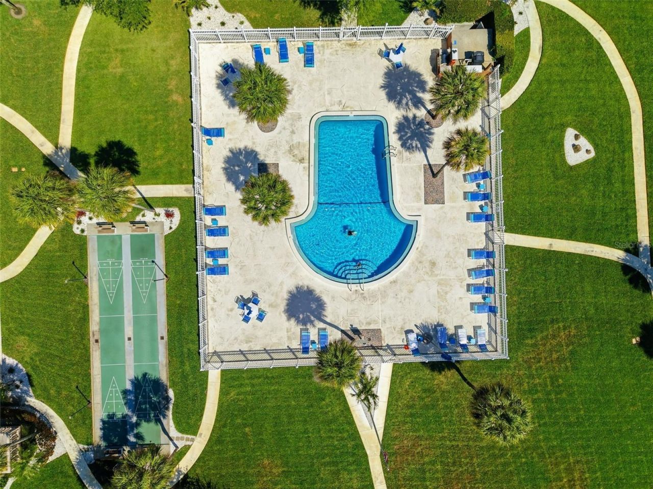 650 Pinellas Point Drive S, Unit 230, Saint Petersburg, FL 33705 Photo