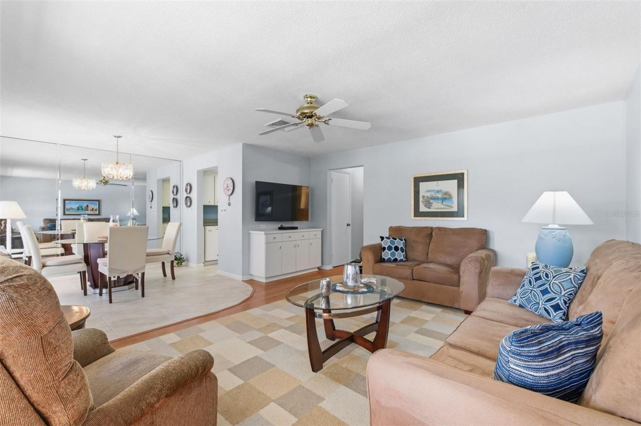 650 Pinellas Point Drive S, Unit 230, Saint Petersburg, FL 33705 Photo