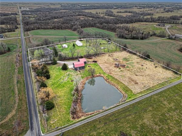 8673 W MO-116 Highway, Gower, MO 64454