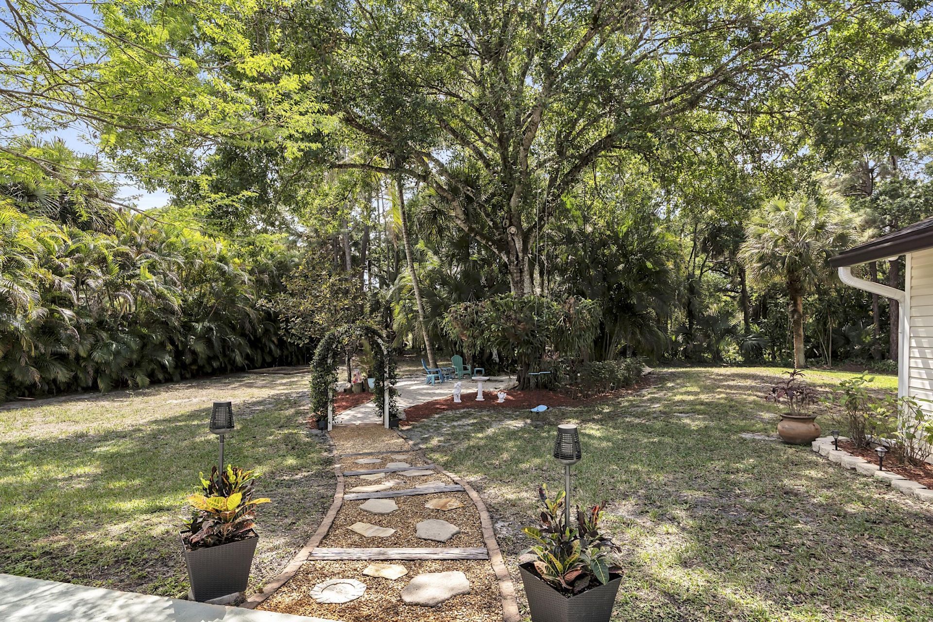 355 86th Terrace S, West Palm Beach, FL 33411 Photo