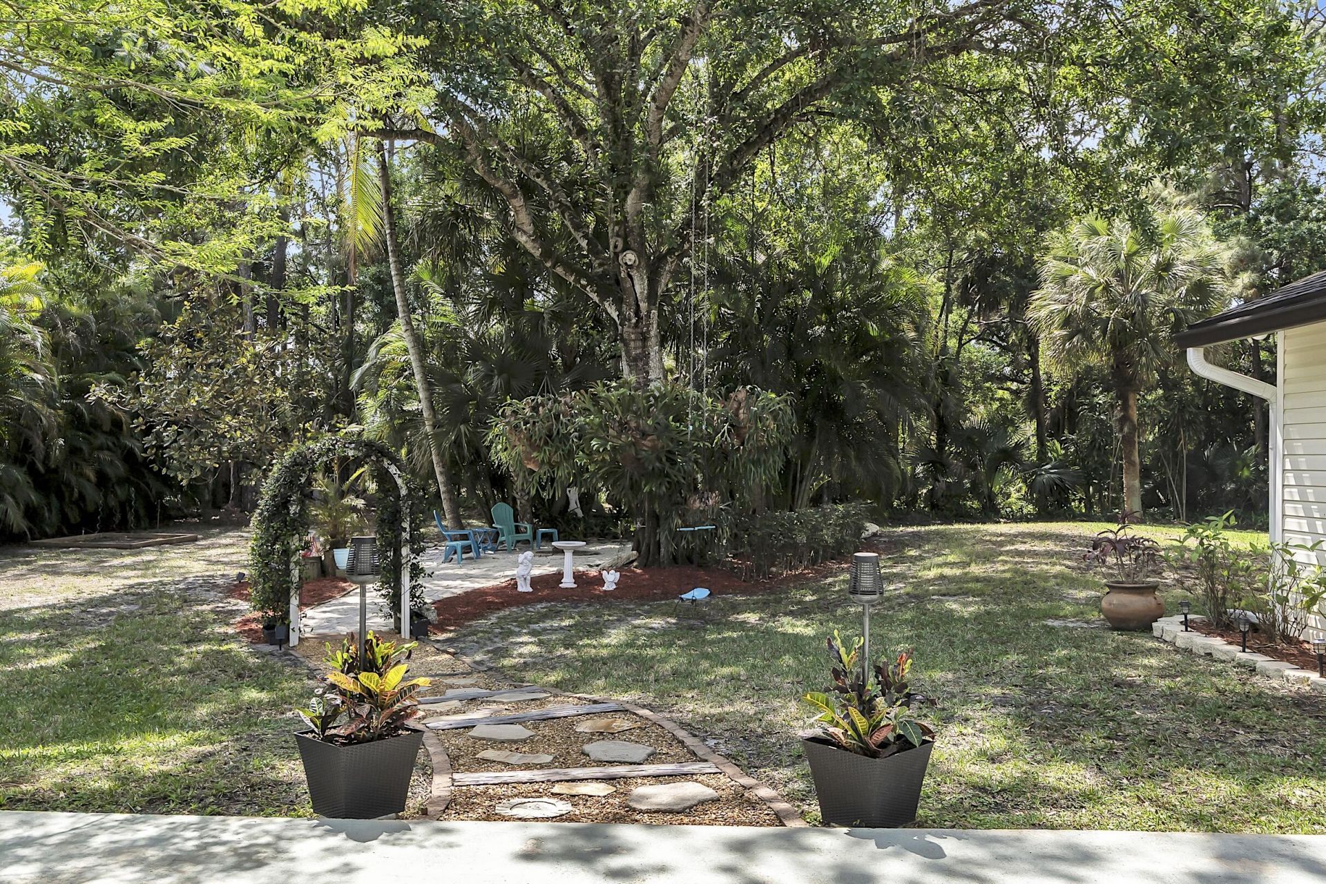 355 86th Terrace S, West Palm Beach, FL 33411 Photo