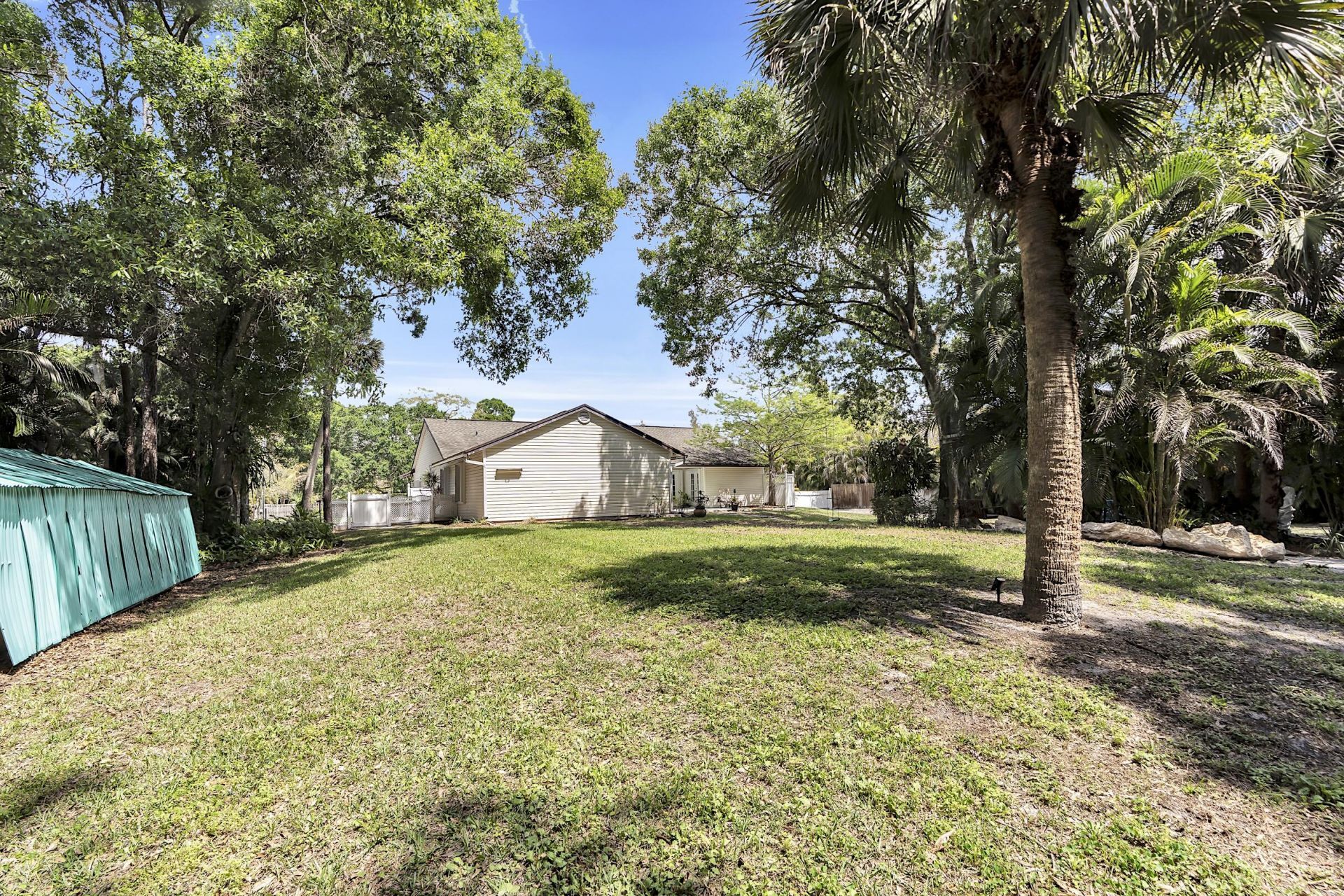 355 86th Terrace S, West Palm Beach, FL 33411 Photo