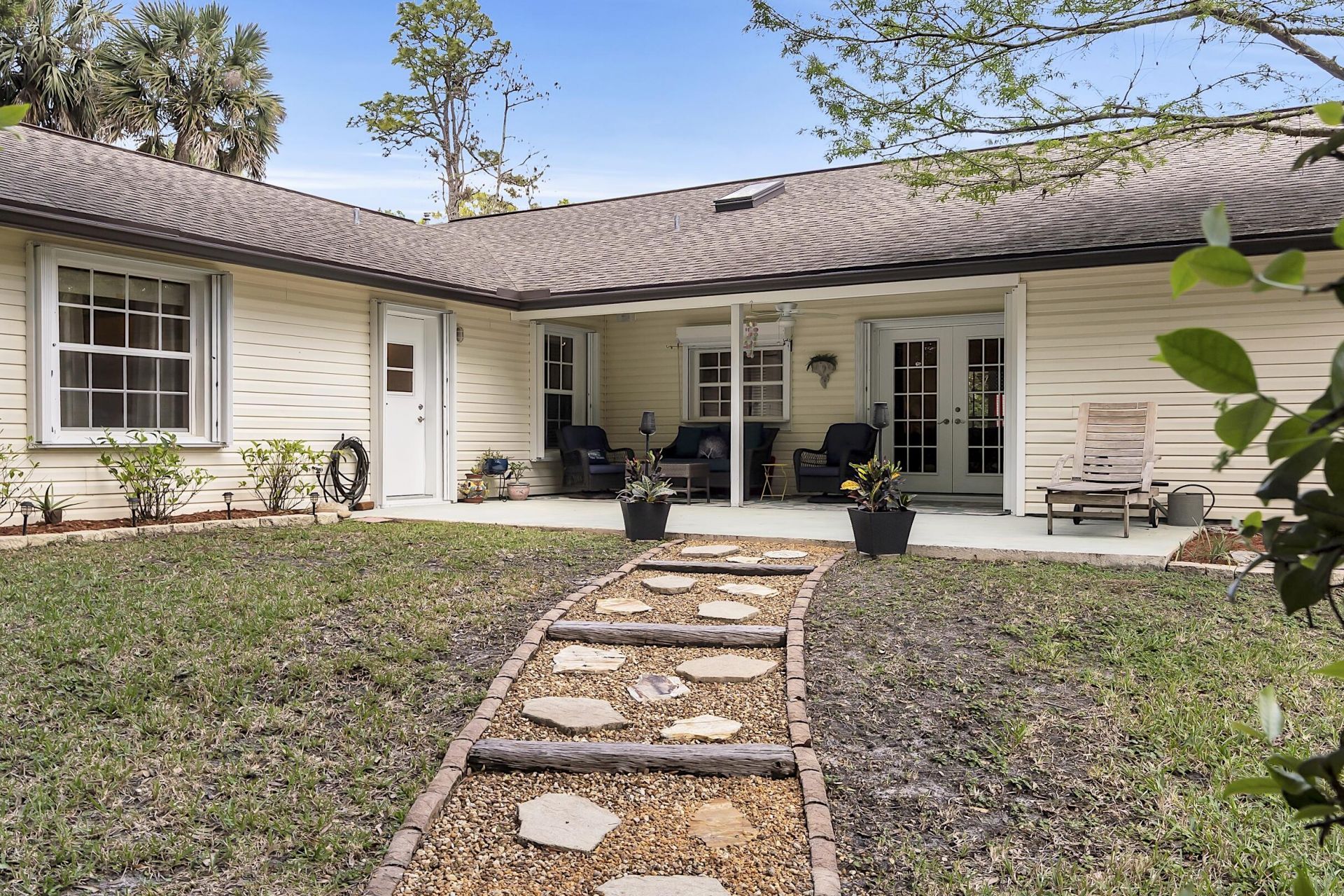 355 86th Terrace S, West Palm Beach, FL 33411 Photo