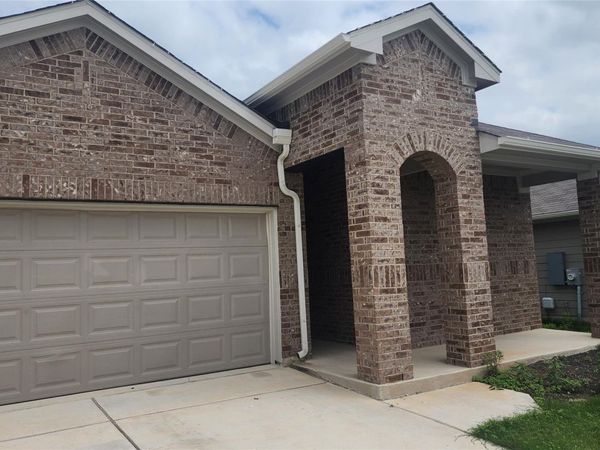 604 Concho River DR, Hutto, TX 78634