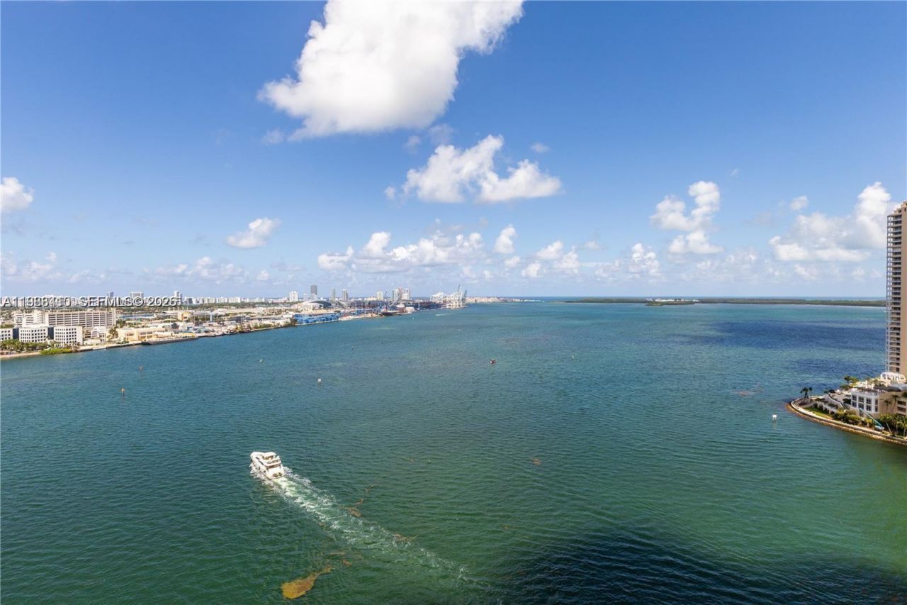 335 S Biscayne , Unit 2309, Miami, FL 33131 Photo