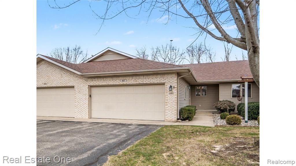 981 Amber View Drive Sw, Byron Township, MI 49315 Main Photo