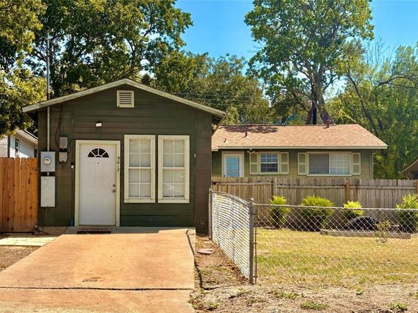 5017 Rowena Ave, Austin, TX 78751