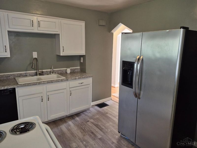 2736 Barthas Place, Colerain Township, OH 45239 Photo 2