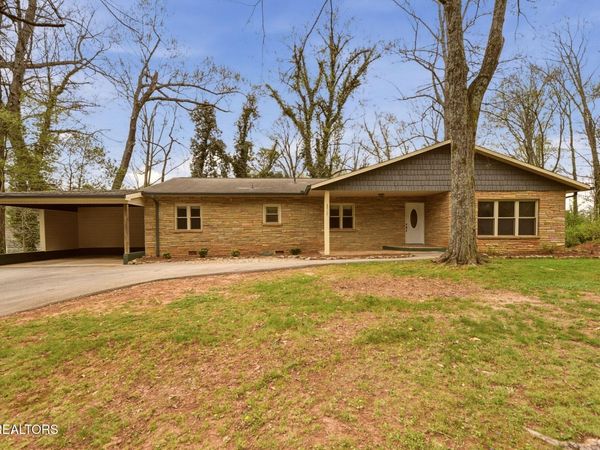2917 Barber Hill Lane, Knoxville, TN 37920
