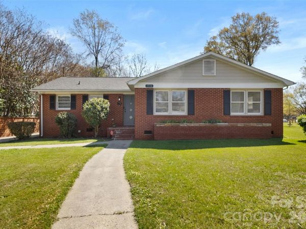 1538 Waddell Street , Charlotte, NC 28216