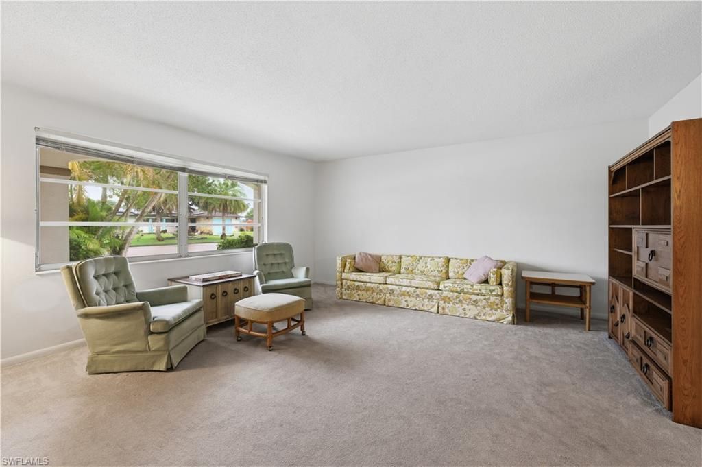 106 E Lake Dr , Lehigh Acres, FL 33936 Photo