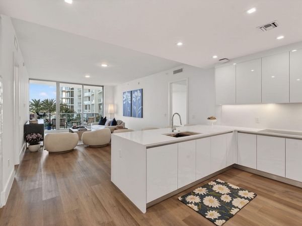 220 Lake Shore Drive, Unit 715, Lake Park, FL 33403