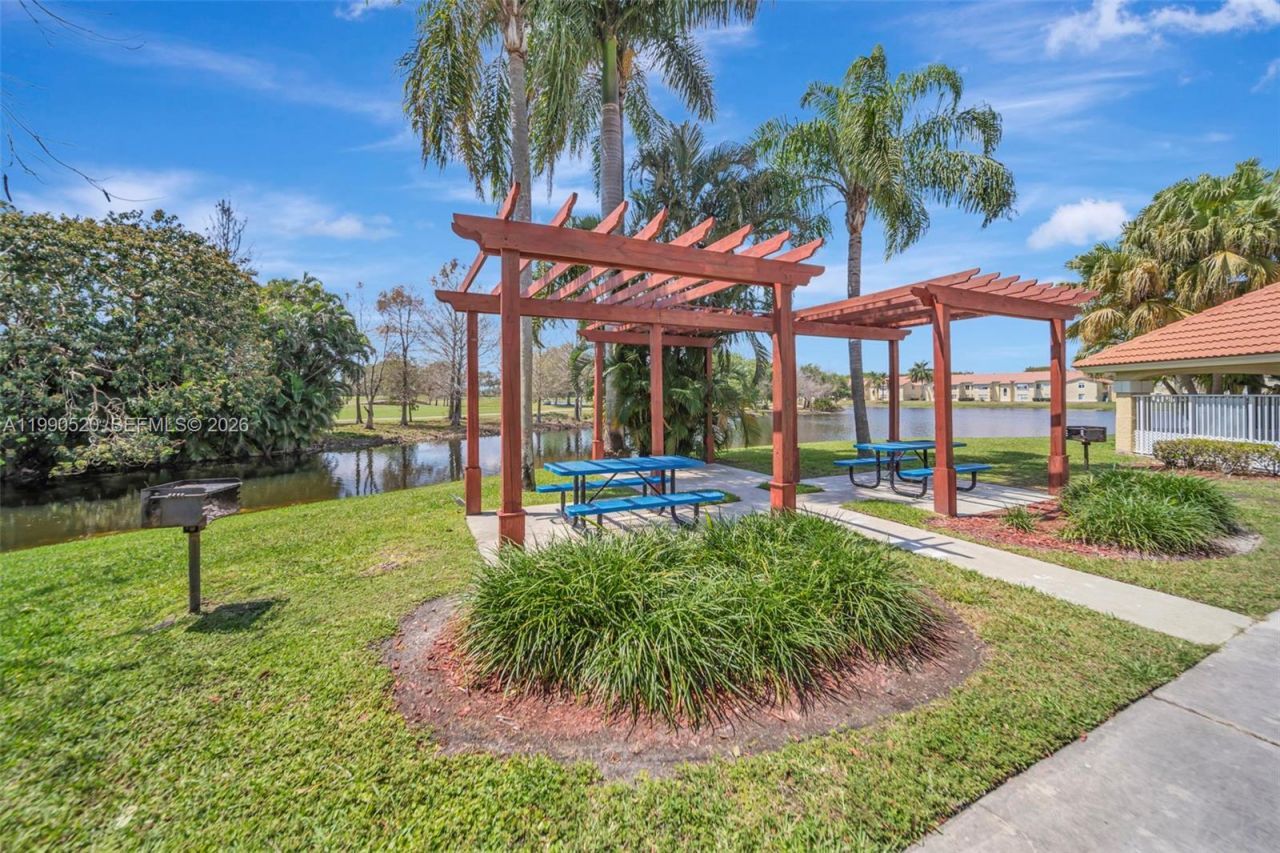 12400 Vista Isles Dr , Unit 1417, Sunrise, FL 33325 Photo