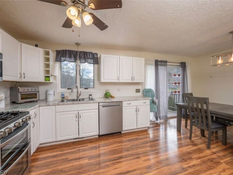 5326 Hillsboro Avenue SE, Canton, OH 44707 Photo 13