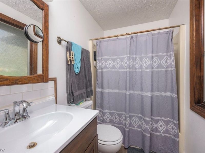 5326 Hillsboro Avenue SE, Canton, OH 44707 Photo 17