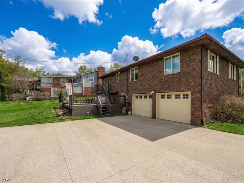 5326 Hillsboro Avenue SE, Canton, OH 44707 Photo 3