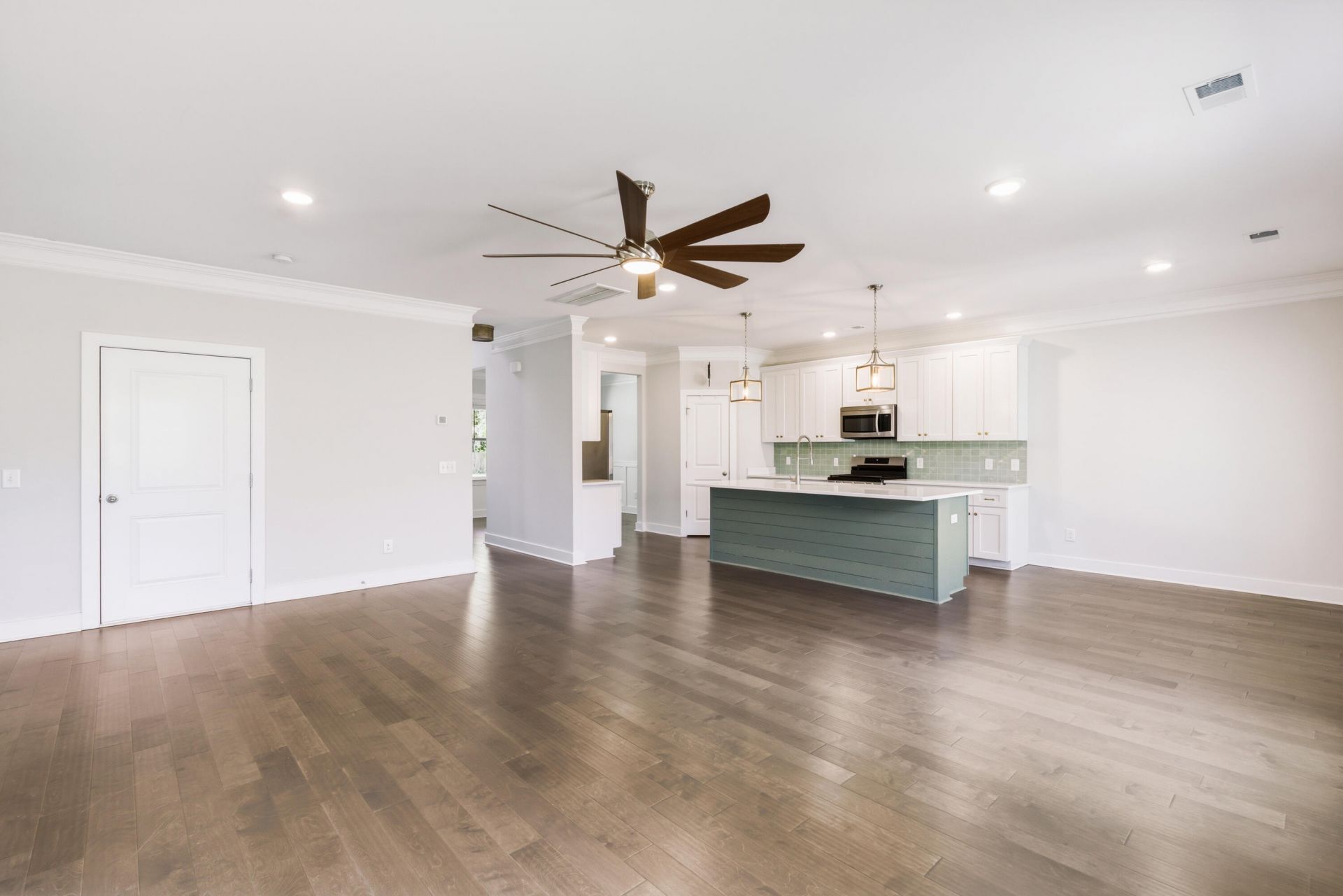550 Fleming Road Photo 17