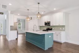 550 Fleming Road photo 4