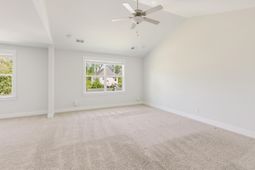 550 Fleming Road photo 4