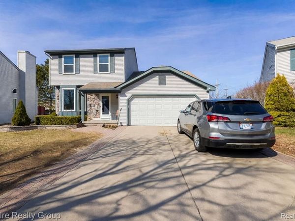 5925 Northridge Circle, Waterford Twp, MI 48327