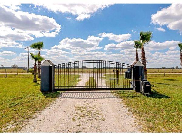 35495 SINGLETARY ROAD , MYAKKA CITY, FL 34251