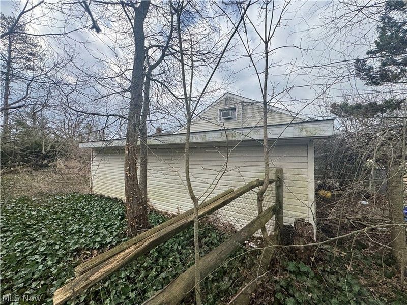 8367 Kirkwood Drive, Chesterland, OH 44026 Photo 5