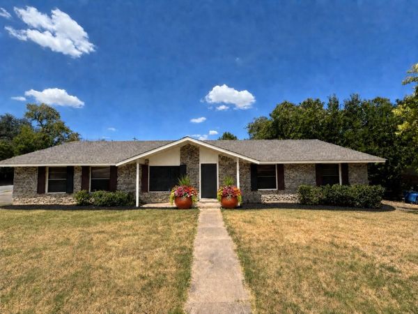 1000 Hollybluff ST, Austin, TX 78753