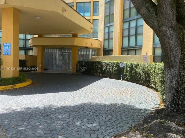 11800 SW 18th St , Unit 108-4, Miami, FL 33175