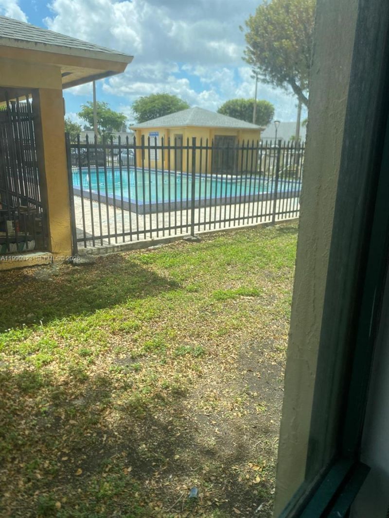 11800 SW 18th St , Unit 108-4, Miami, FL 33175 Photo