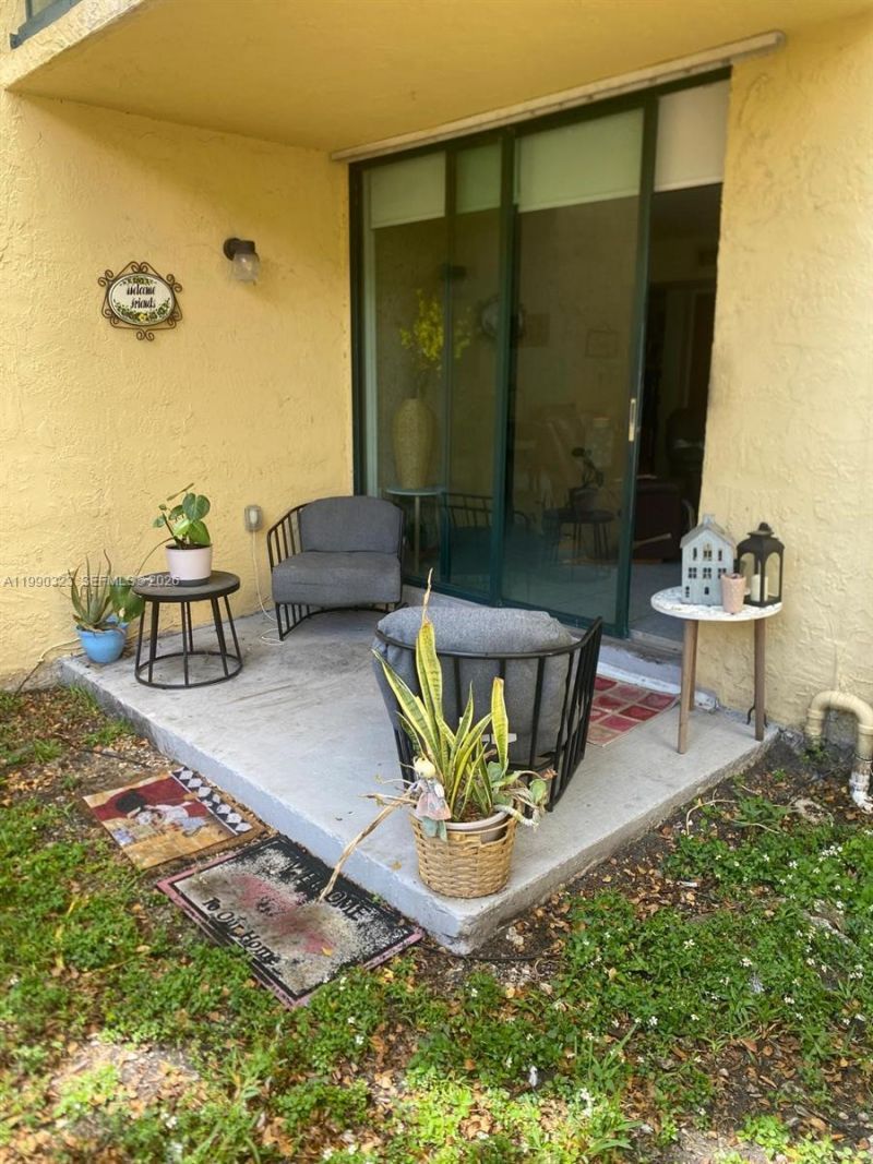 11800 SW 18th St , Unit 108-4, Miami, FL 33175 Photo