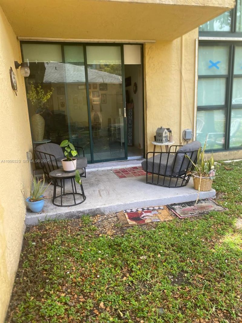 11800 SW 18th St , Unit 108-4, Miami, FL 33175 Photo