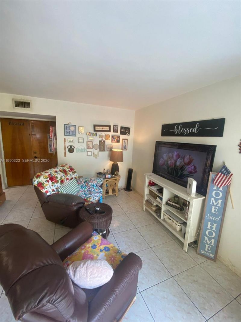 11800 SW 18th St , Unit 108-4, Miami, FL 33175 Photo